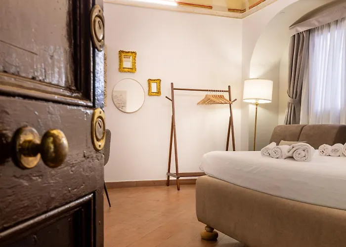 Noh Boutique Loft Near Colosseum Prime Location *